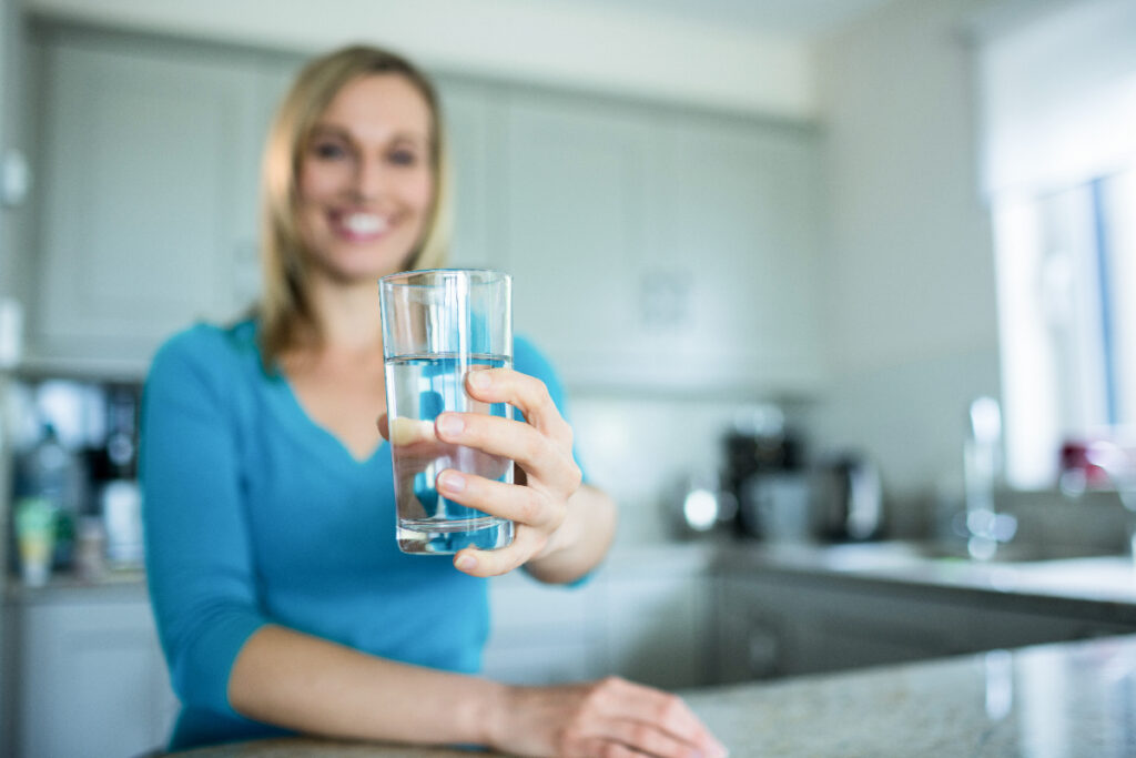 How filtered water protects your teeth